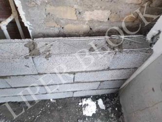 اجرای بلوک سیمانی لیپر به همراه میلگرد بستر